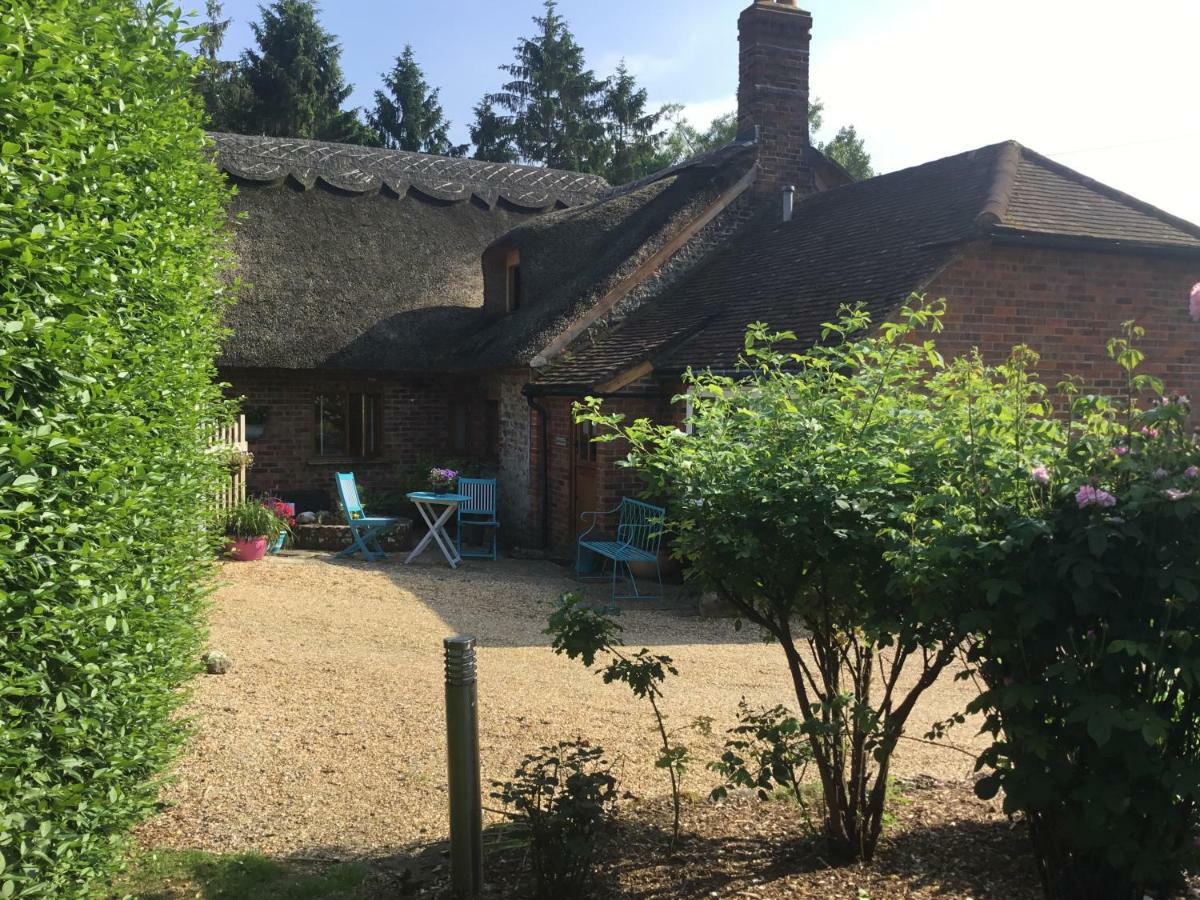 Thatched Cottage Pulborough Luaran gambar